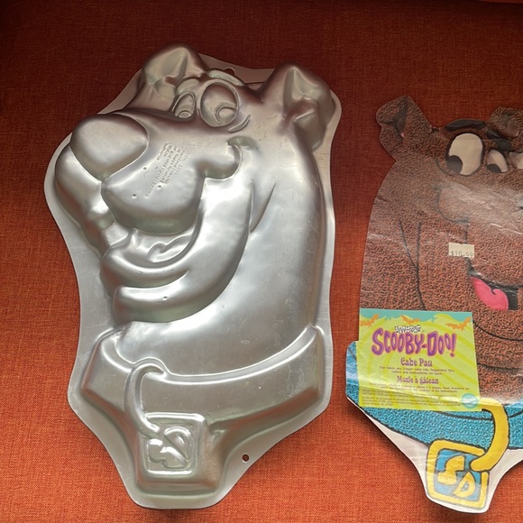 Scooby-Doo cake pan - Picture 3 of 4